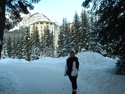 Walking up to Chatau Lake Louise 2.JPG